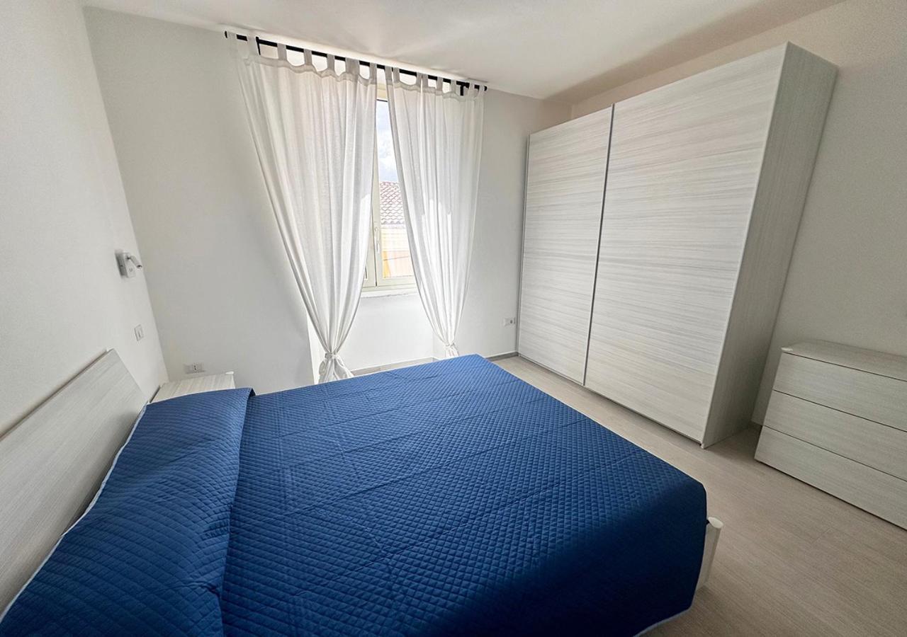 Murphy Holiday Homes - Residenza Due Strade La Maddalena  Bagian luar foto