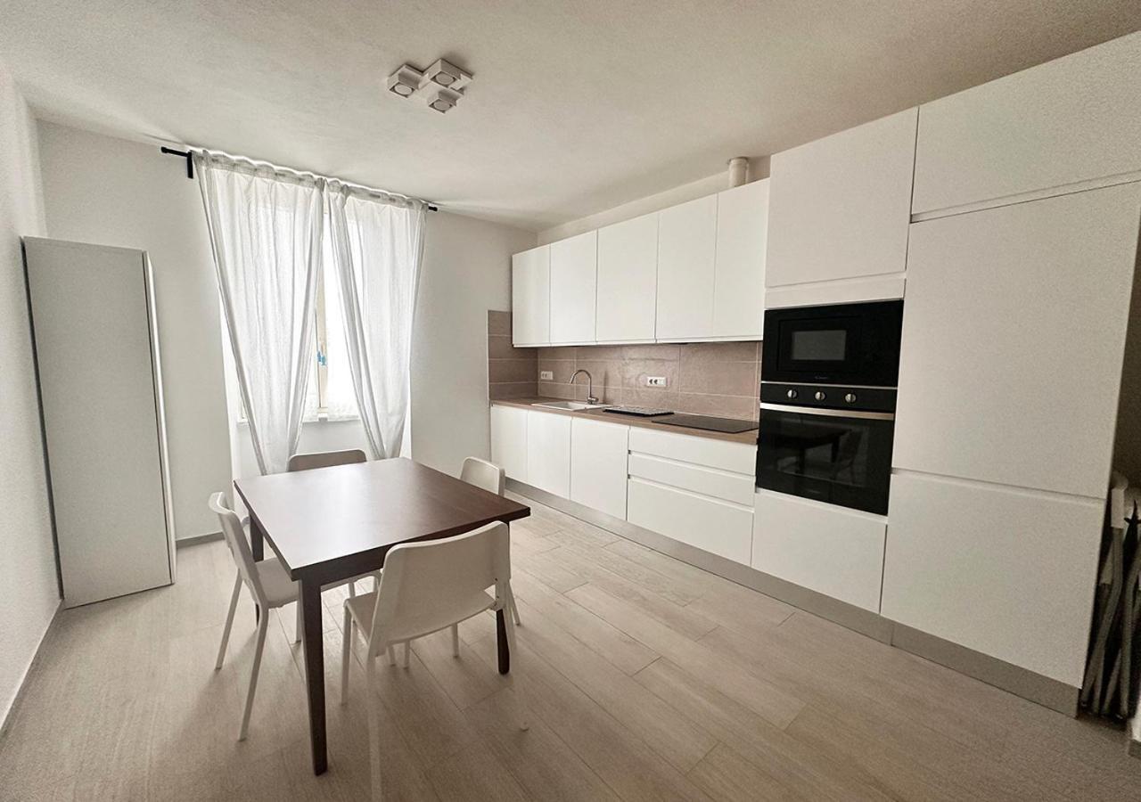 Murphy Holiday Homes - Residenza Due Strade La Maddalena  Bagian luar foto